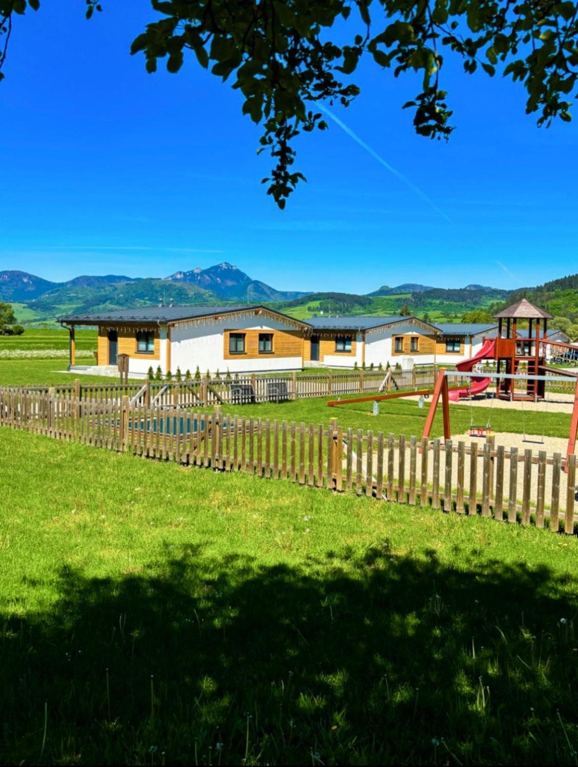 Rezort Zvernica Vlachy - Family & Fun Екстериор снимка
